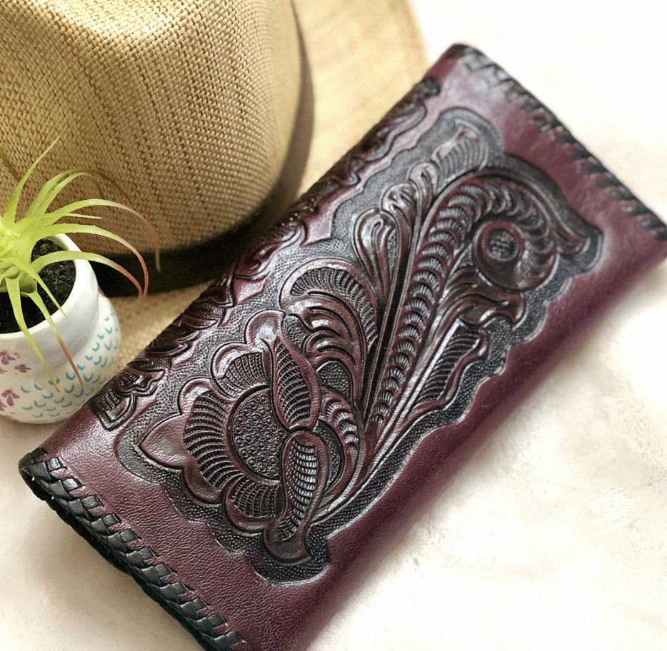 custom leather wallets