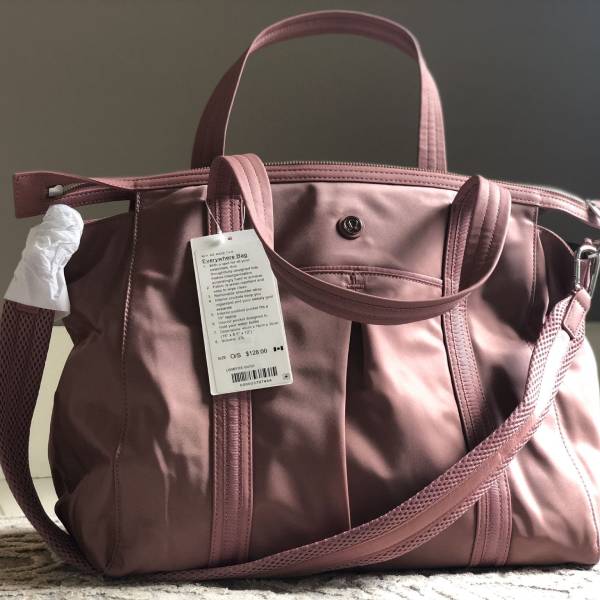 lululemon shoulder bag