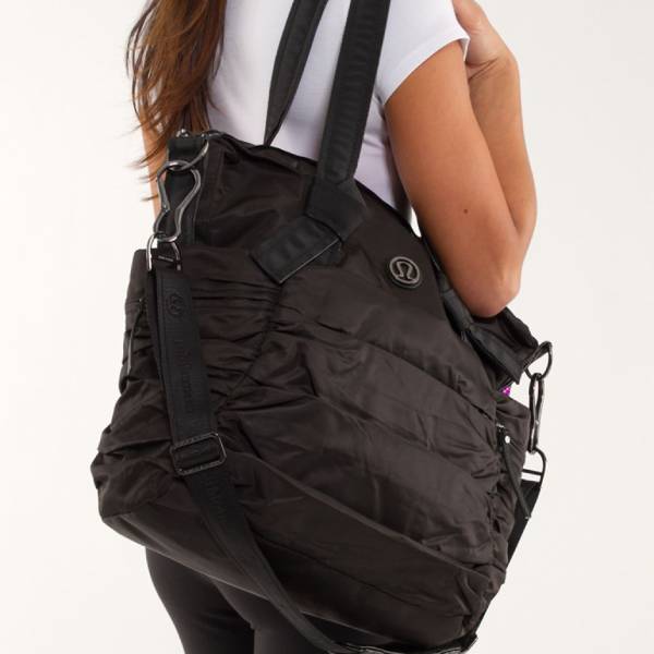 lululemon shoulder bag