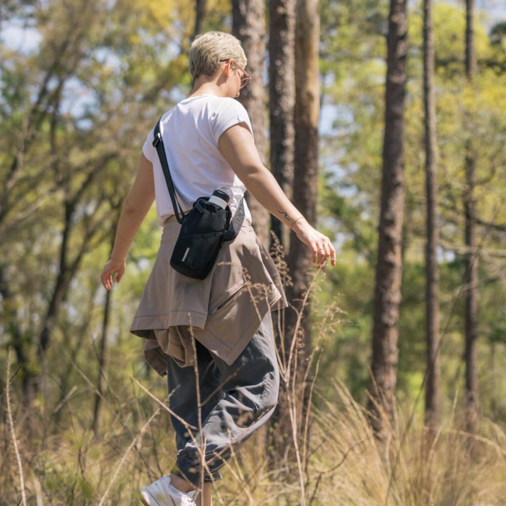 crossbody bag with water bottle pocket